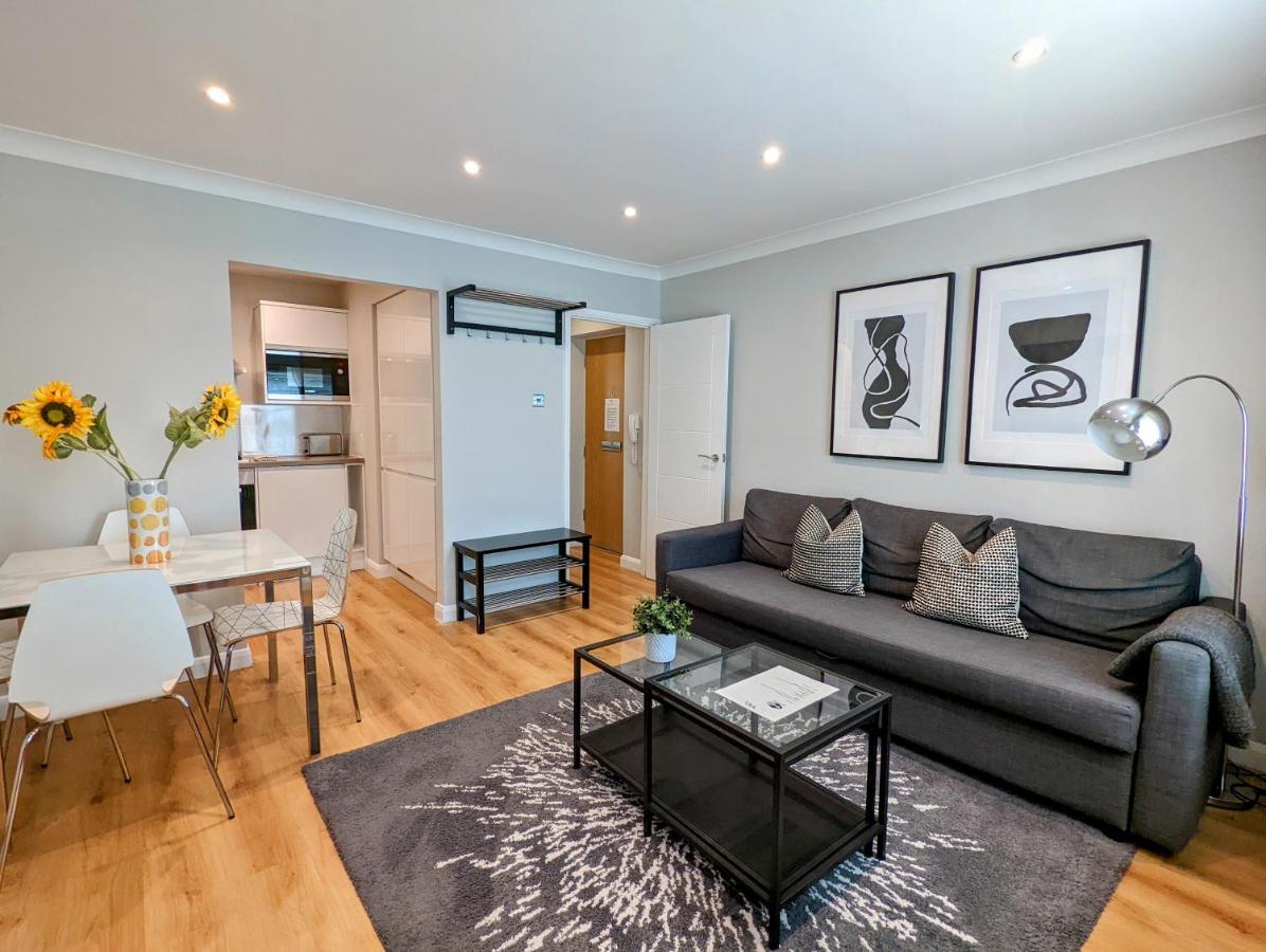 Saffron Court By Wycombe Apartments - Apt 08 Apartment